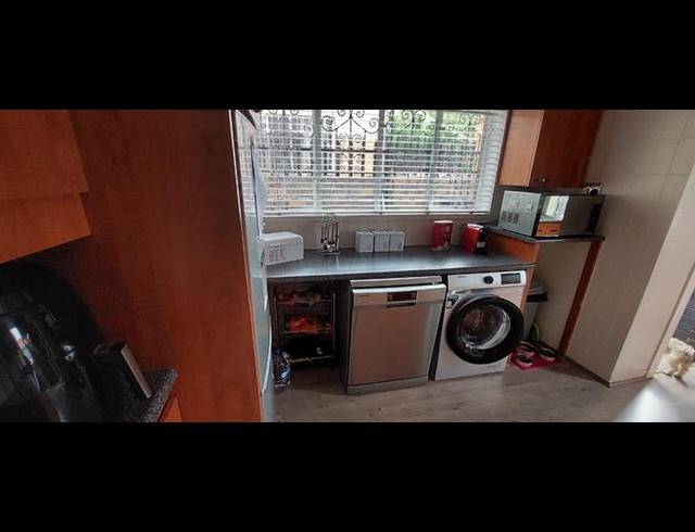 3 BEDROOM HOUSE FOR SALE IN REGENTS PARK